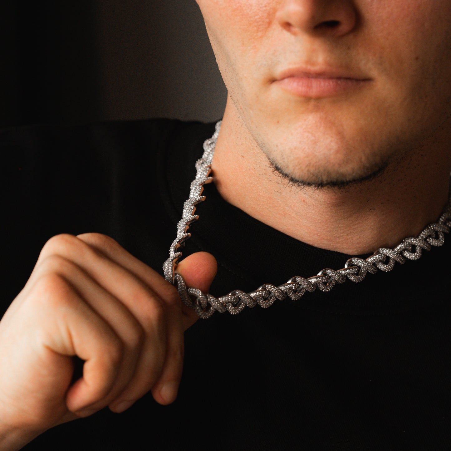 Freezy Infinity Link Chain in White Gold - 12mm
